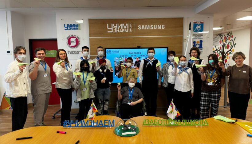 Юным пациентам рассказали о морских летчиках