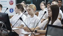 Школьников научили созданию музейной экспозиции