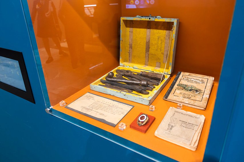 Выставка о военных шоферах открылась в Музее Победы