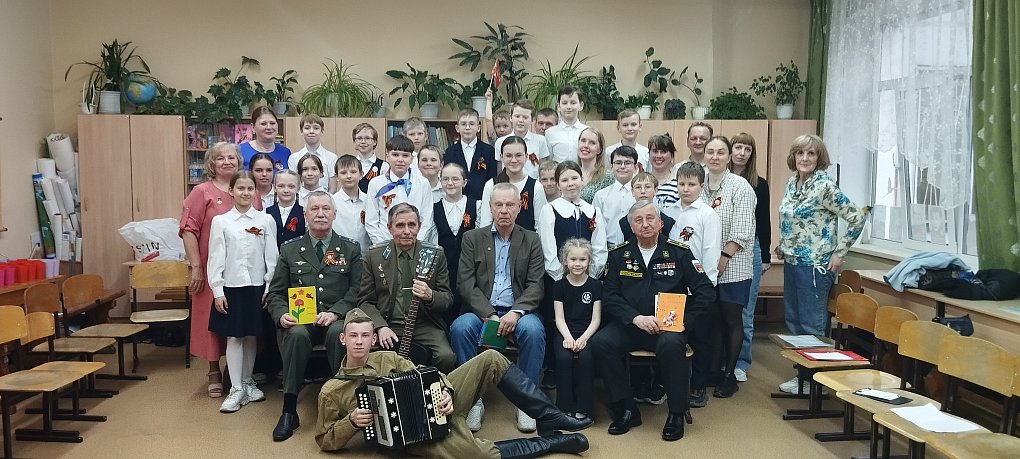 Военные песни - помощники наши