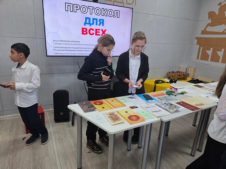 Детские центры Музея Победы в ЛНР и ДНР встретили гостей из Москвы