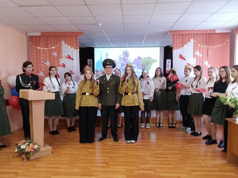 «Строка, оборванная пулей…»