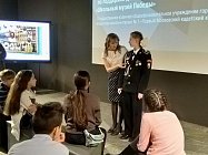 Огневая подготовка, бальные танцы и пост у Вечного огня
