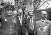 Школьный музей поздравляет с днём рождения гвардии лейтенанта Григорьева Владимира Васильевича