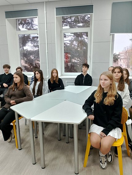 В Детских центрах Музея Победы ЛНР и ДНР продолжается воспитательная работа