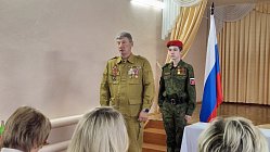 Открытие парты героя в Новочеркасской школе