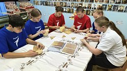 Голоса Победы звучат в школьных музеях