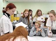 Юные историки защищают проекты и посещают музеи