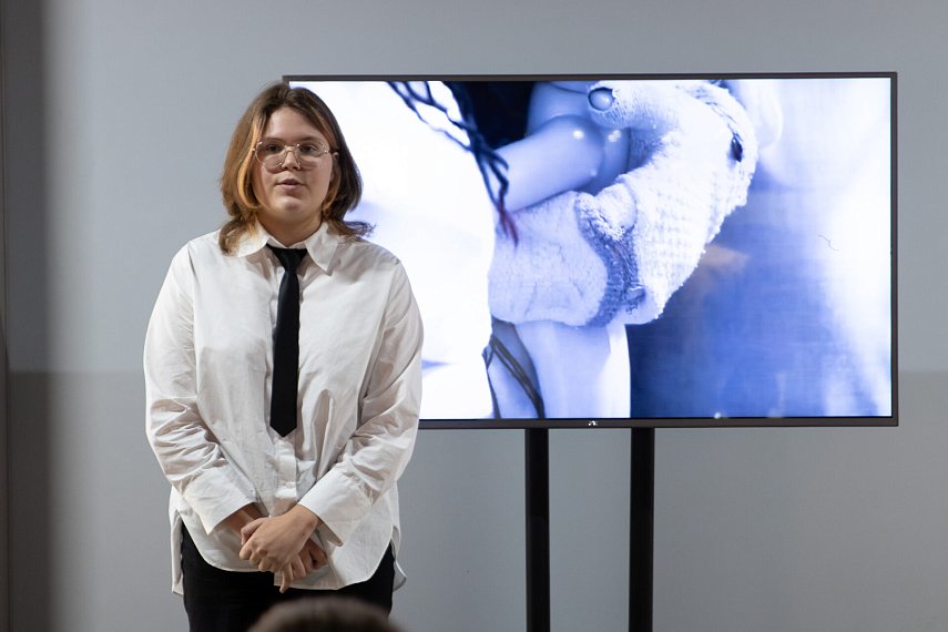 Школьники прочли стихи о войне в Музее Победы