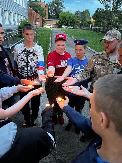 «Свеча памяти» зажжена по всей стране