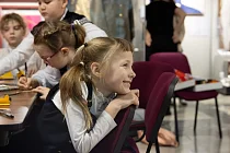 Школьников познакомили с четвероногими героями