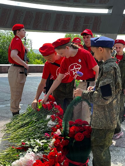 «Свеча памяти» зажжена по всей стране