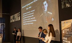 Студенты пришли к школьникам за знаниями