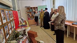 Открытие парты героя в Новочеркасской школе