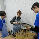  СВЯЗЬ ПОКОЛЕНИЙ И ТЕПЛО СЕРДЕЦ: КЕМЕРОВСКИЕ СТУДЕНТЫ И ПЕДАГОГИ ОБЪЕДИНИЛИСЬ В ПРОЕКТЕ «ККСТ — ФРОНТУ!»