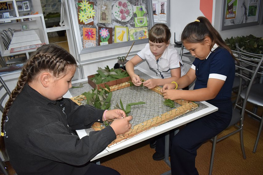 СВОих не забываем. Школьные музеи оказывают поддержку фронту