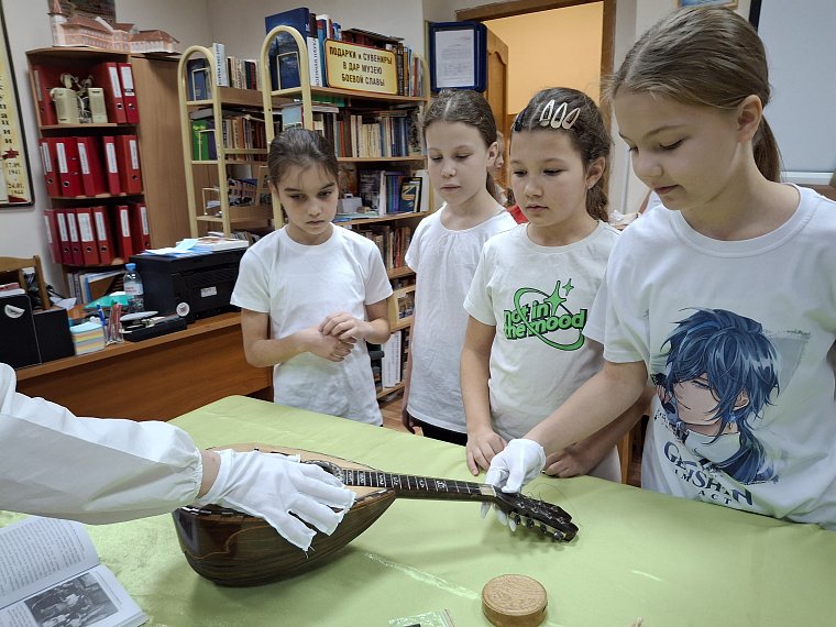 Сюрпризы 65-летнего юбилея школы и 120 –летия Школы нянь