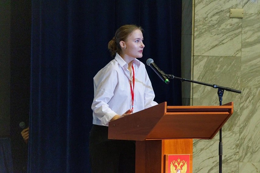 Юных активистов наградили в Музее Победы