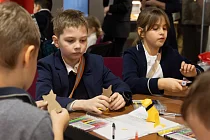 Школьников познакомили с четвероногими героями