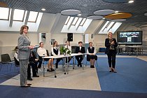 Школьники ЛНР и Москвы познакомились в прямом эфире