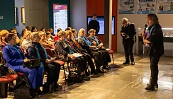В Музее Победы школьники встретились с летчицами