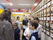 Хлеб, Светлячок, Ласточка. Символы блокадного Ленинграда в школьных музеях