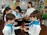 О символах Победы рассказали орлятам