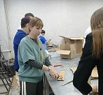  СВЯЗЬ ПОКОЛЕНИЙ И ТЕПЛО СЕРДЕЦ: КЕМЕРОВСКИЕ СТУДЕНТЫ И ПЕДАГОГИ ОБЪЕДИНИЛИСЬ В ПРОЕКТЕ «ККСТ — ФРОНТУ!»