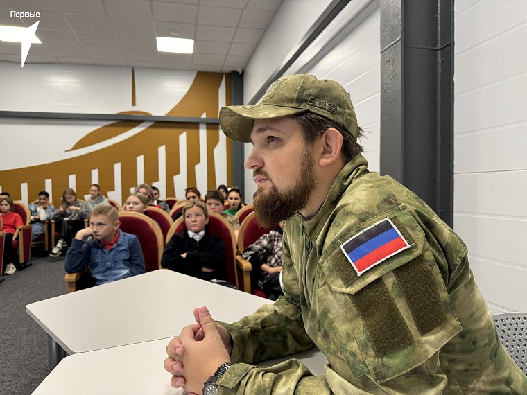Спикеры Российского общества «Знание» посетили Детский центр Музея Победы в с.Дмитровка