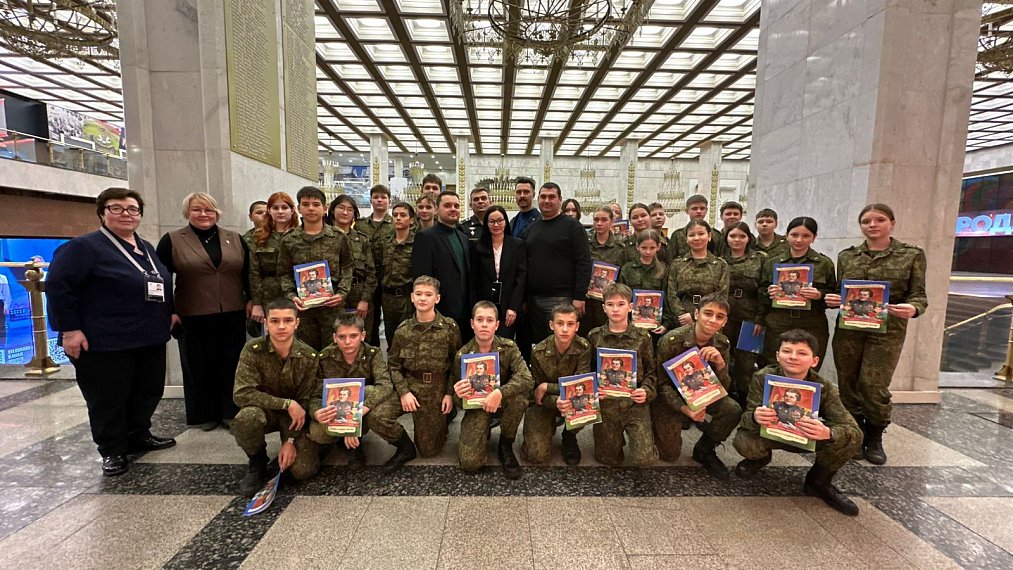 Школьникам рассказали о создании военно-исторических миниатюр