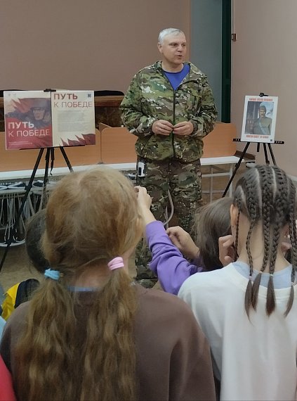 Экспонаты школьного музея в детском лагере
