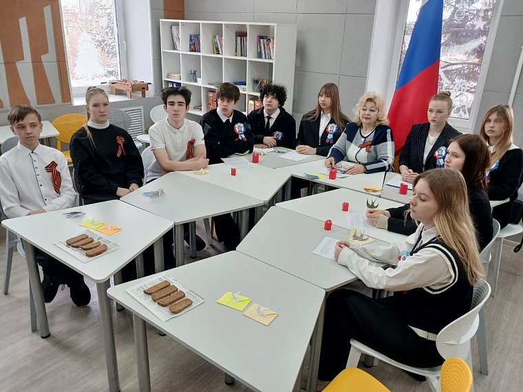 Детские центры почтили память ленинградцев