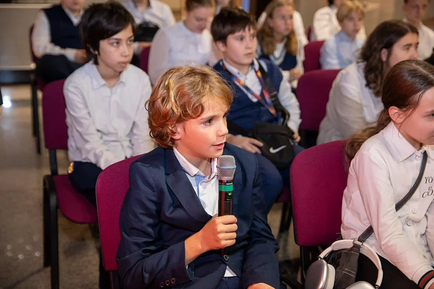 Школьники узнали историю юного защитника столицы