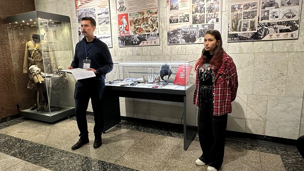 Викторина и историческая игра состоялись для школьников в Музее Победы