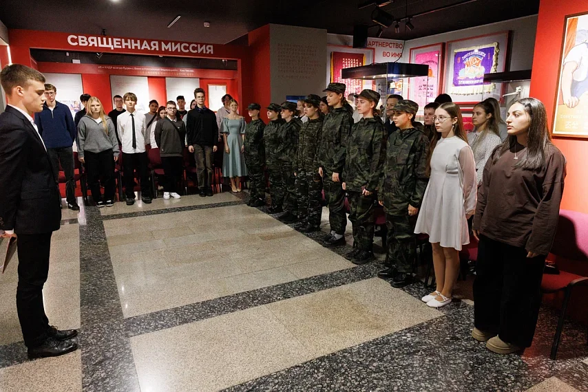 Школьники провели урок-концерт о Великой Отечественной