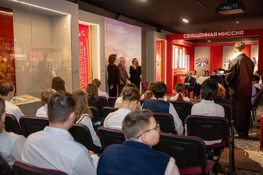 Школьники узнали историю юного защитника столицы