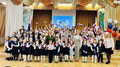 Активисты школьного музея «посвятили» в Орлят России младших школьников
