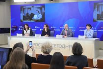 Отражение. Великая Отечественная война глазами военных корреспондентов
