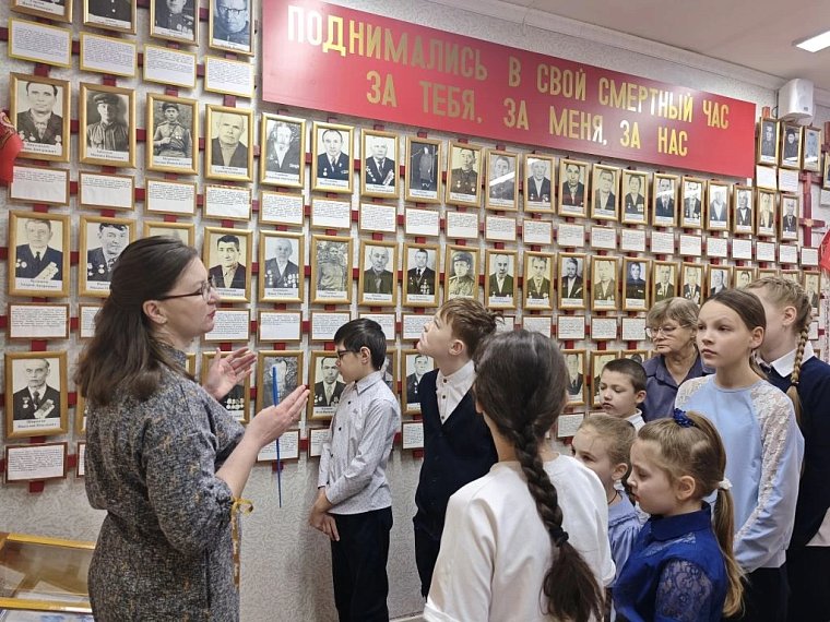 Хлеб, Светлячок, Ласточка. Символы блокадного Ленинграда в школьных музеях