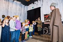 Школьники прошли тропами разведчиков по следам Деда Мороза