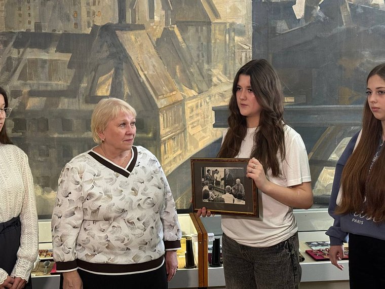 Из фондов - в фонды