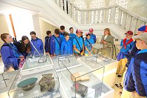 Юные экскурсоводы представили «Школьный Музей Победы» в «Артеке»