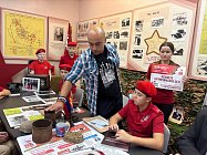 Знамя музея прошло экспедицию по Монголии