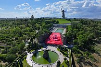 Самое большое Знамя Победы на Мамаевом Кургане