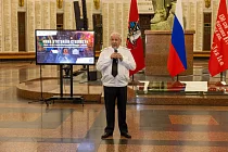 Школьники открыли выставку о защитниках Москвы