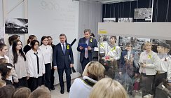Школьники передали завещание блокадника в музей истории Кронштадта