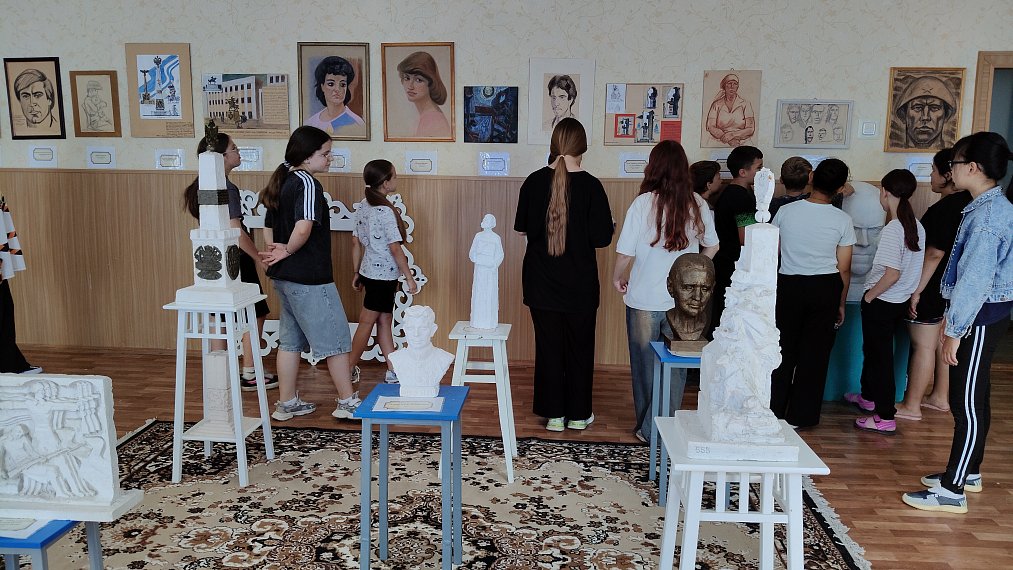 «Любимая скульптура еще впереди» в школьном музее с.Тищенское