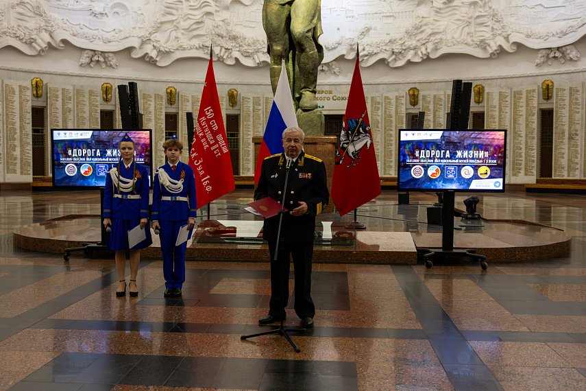 Выставка о военных шоферах открылась в Музее Победы