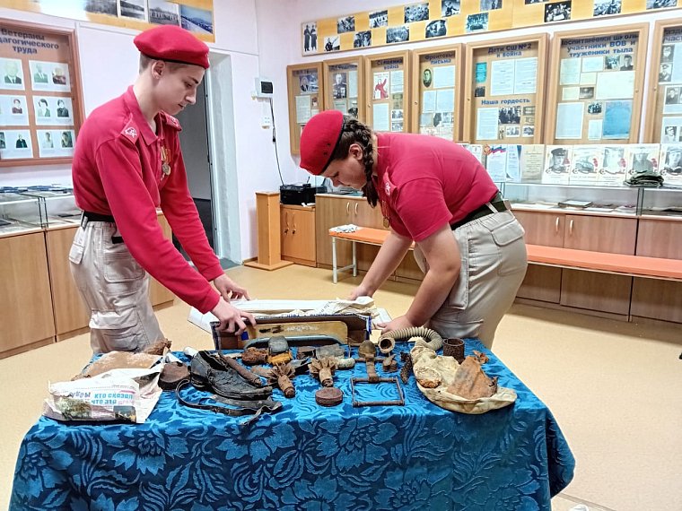 Посылка в школьный музей