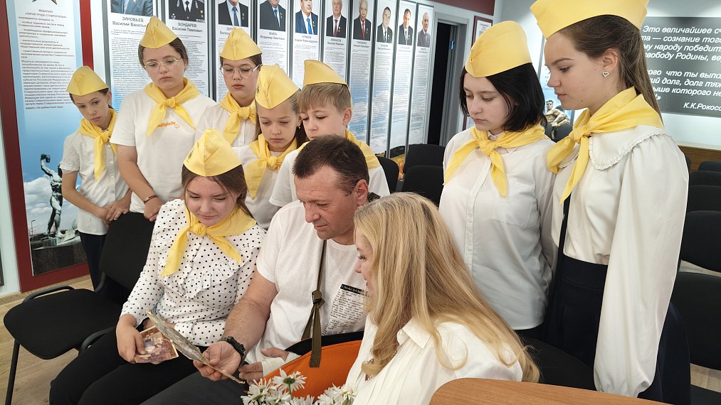 Защитник Отечества – гость родной школы